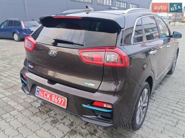 Коричневый Киа Niro, объемом двигателя 0 л и пробегом 118 тыс. км за 18200 $, фото 9 на Automoto.ua