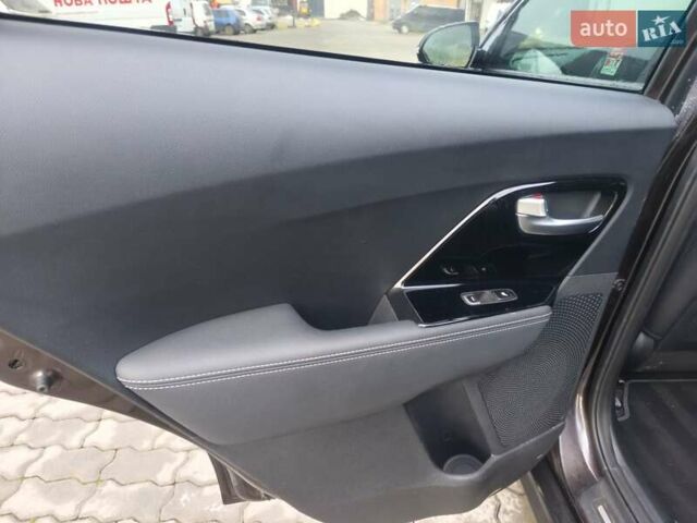 Коричневый Киа Niro, объемом двигателя 0 л и пробегом 118 тыс. км за 18200 $, фото 41 на Automoto.ua