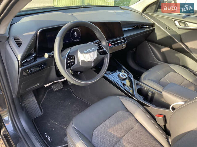 Коричневый Киа Niro, объемом двигателя 0 л и пробегом 25 тыс. км за 12900 $, фото 3 на Automoto.ua