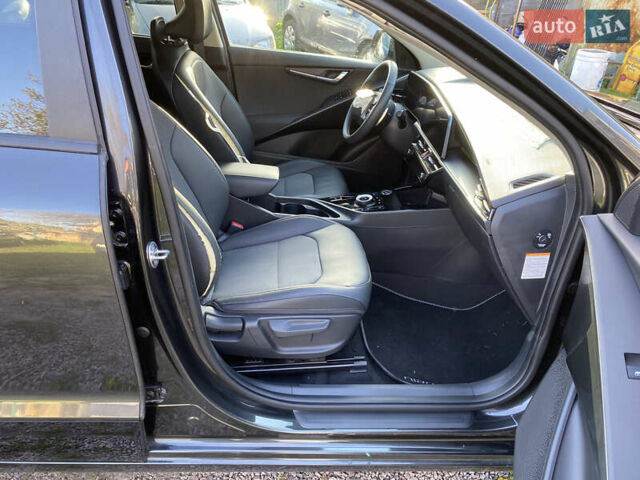 Коричневый Киа Niro, объемом двигателя 0 л и пробегом 25 тыс. км за 12900 $, фото 11 на Automoto.ua