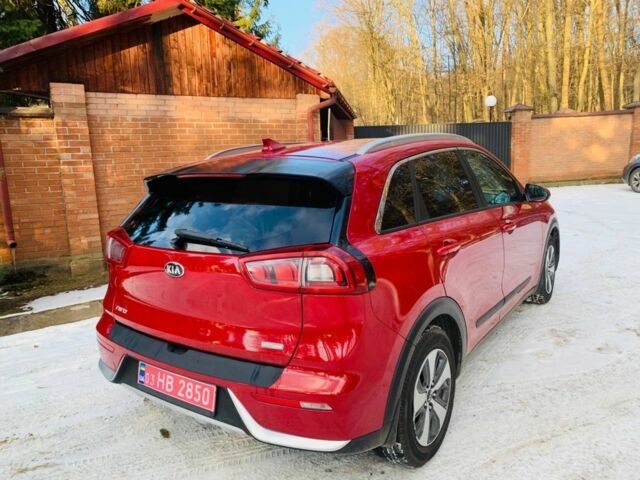 Красный Киа Niro, объемом двигателя 1.6 л и пробегом 168 тыс. км за 13900 $, фото 17 на Automoto.ua