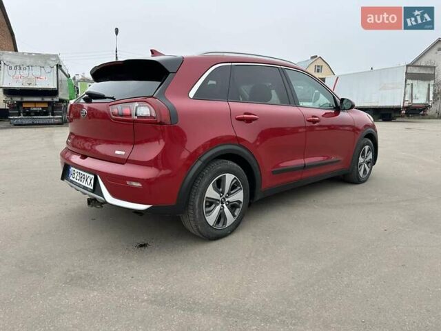 Червоний Кіа Niro, об'ємом двигуна 1.58 л та пробігом 168 тис. км за 14900 $, фото 3 на Automoto.ua