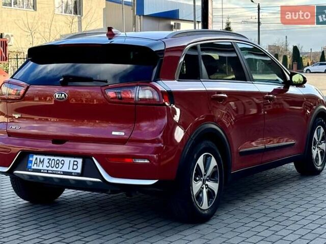 Красный Киа Niro, объемом двигателя 1.59 л и пробегом 115 тыс. км за 16900 $, фото 6 на Automoto.ua