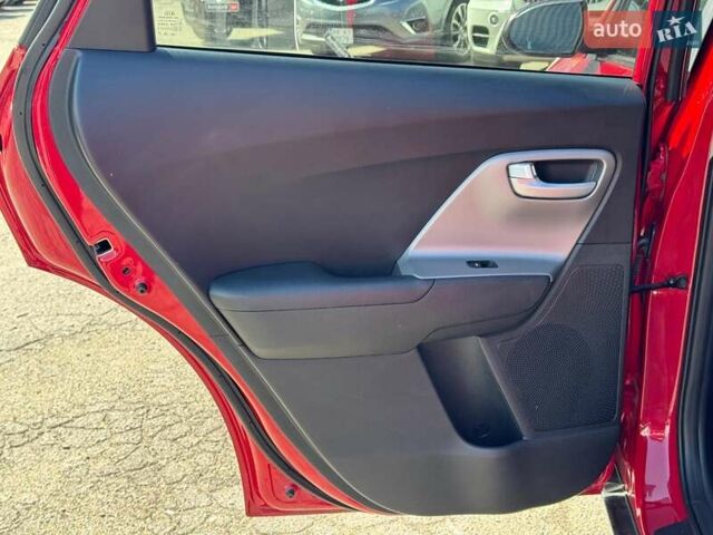 Червоний Кіа Niro, об'ємом двигуна 1.6 л та пробігом 82 тис. км за 16590 $, фото 22 на Automoto.ua