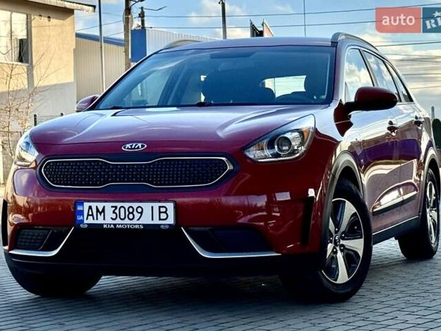 Красный Киа Niro, объемом двигателя 1.59 л и пробегом 115 тыс. км за 16900 $, фото 1 на Automoto.ua