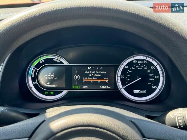 Червоний Кіа Niro, об'ємом двигуна 1.6 л та пробігом 82 тис. км за 16590 $, фото 32 на Automoto.ua