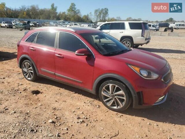 Красный Киа Niro, объемом двигателя 1.58 л и пробегом 166 тыс. км за 2850 $, фото 3 на Automoto.ua