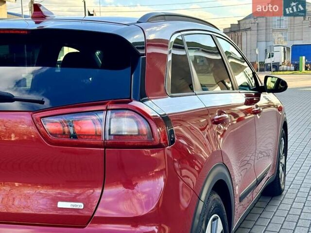Красный Киа Niro, объемом двигателя 1.59 л и пробегом 115 тыс. км за 16900 $, фото 12 на Automoto.ua