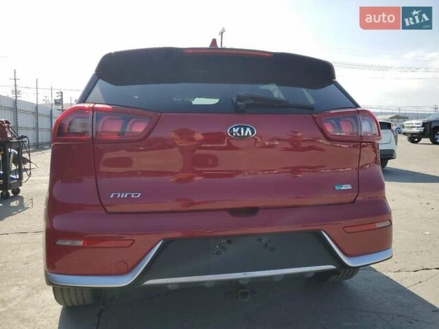 Красный Киа Niro, объемом двигателя 1.58 л и пробегом 163 тыс. км за 3000 $, фото 5 на Automoto.ua