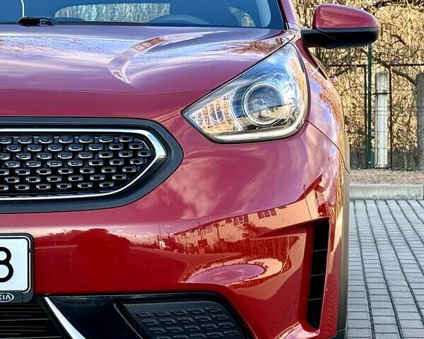 Красный Киа Niro, объемом двигателя 1.59 л и пробегом 115 тыс. км за 16900 $, фото 14 на Automoto.ua