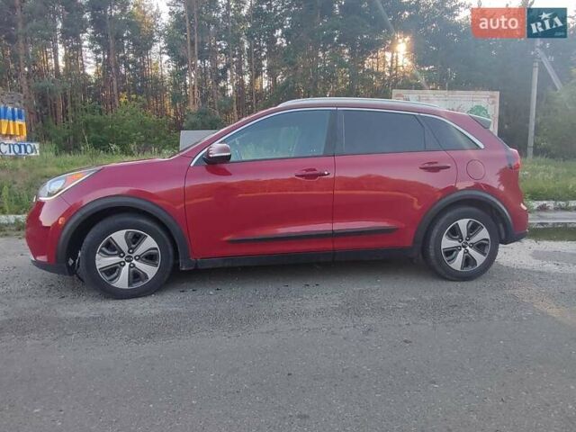 Червоний Кіа Niro, об'ємом двигуна 1.58 л та пробігом 238 тис. км за 13000 $, фото 9 на Automoto.ua
