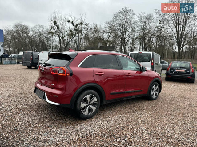 Красный Киа Niro, объемом двигателя 1.58 л и пробегом 190 тыс. км за 13000 $, фото 12 на Automoto.ua