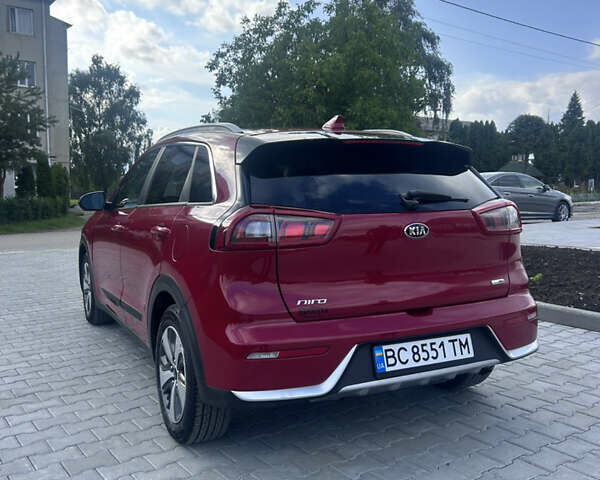 Красный Киа Niro, объемом двигателя 1.58 л и пробегом 85 тыс. км за 15000 $, фото 7 на Automoto.ua
