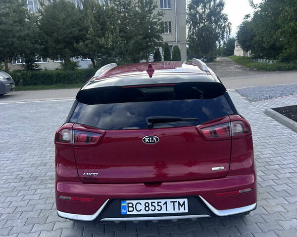 Красный Киа Niro, объемом двигателя 1.58 л и пробегом 85 тыс. км за 15000 $, фото 6 на Automoto.ua