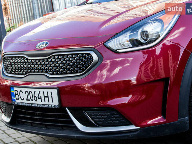 Красный Киа Niro, объемом двигателя 1.58 л и пробегом 56 тыс. км за 14500 $, фото 7 на Automoto.ua
