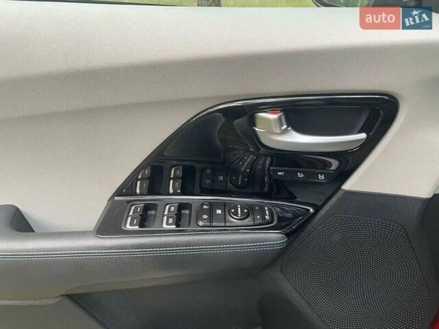 Красный Киа Niro, объемом двигателя 1.58 л и пробегом 94 тыс. км за 17400 $, фото 6 на Automoto.ua