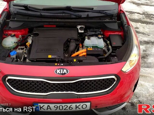 Красный Киа Niro, объемом двигателя 1.6 л и пробегом 145 тыс. км за 16300 $, фото 6 на Automoto.ua