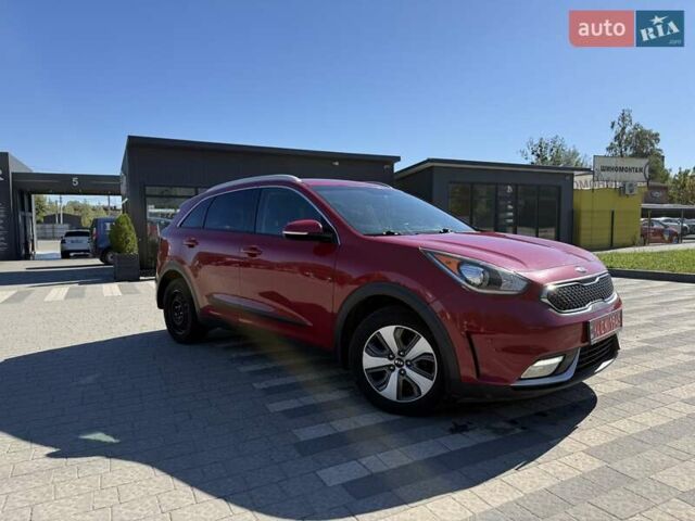 Червоний Кіа Niro, об'ємом двигуна 1.6 л та пробігом 280 тис. км за 10500 $, фото 7 на Automoto.ua