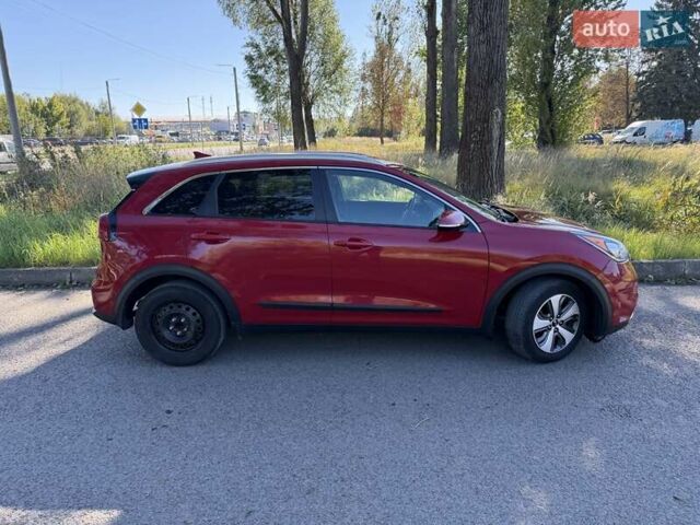 Червоний Кіа Niro, об'ємом двигуна 1.6 л та пробігом 280 тис. км за 10500 $, фото 9 на Automoto.ua