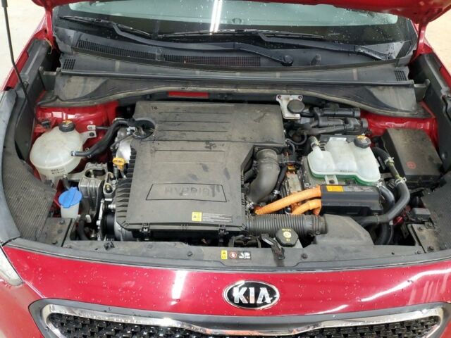 Красный Киа Niro, объемом двигателя 1.6 л и пробегом 80 тыс. км за 10400 $, фото 10 на Automoto.ua