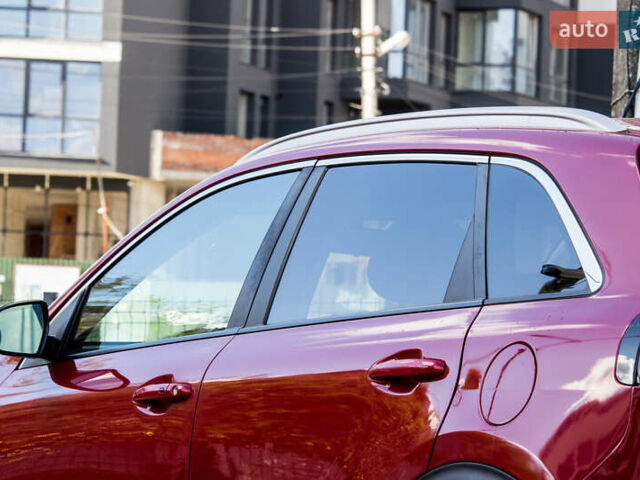 Красный Киа Niro, объемом двигателя 1.58 л и пробегом 56 тыс. км за 14500 $, фото 17 на Automoto.ua