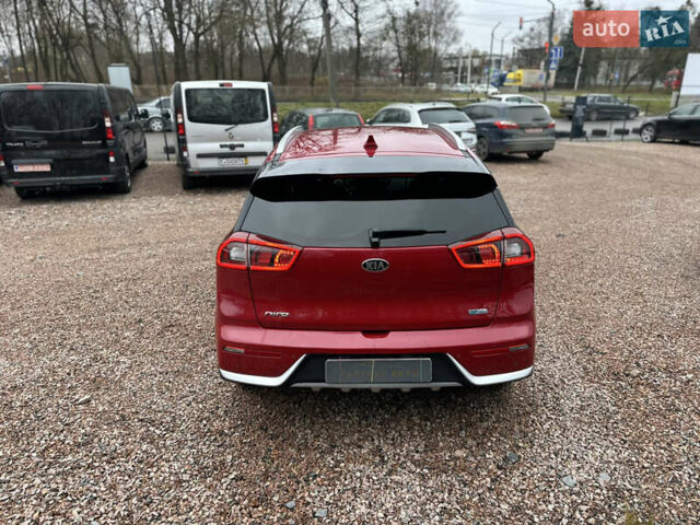 Красный Киа Niro, объемом двигателя 1.58 л и пробегом 190 тыс. км за 13000 $, фото 8 на Automoto.ua