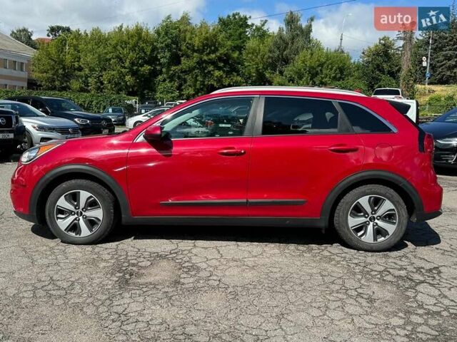 Червоний Кіа Niro, об'ємом двигуна 1.6 л та пробігом 82 тис. км за 16590 $, фото 6 на Automoto.ua