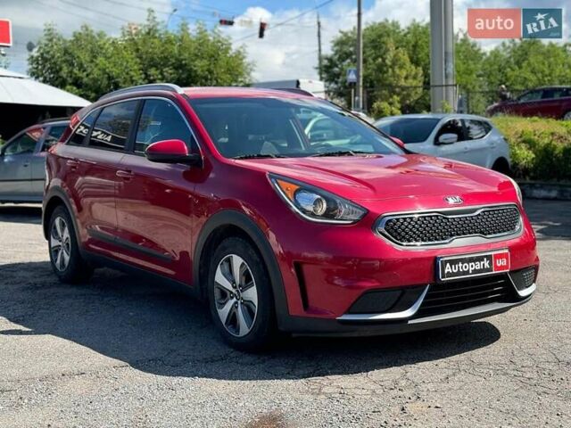 Червоний Кіа Niro, об'ємом двигуна 1.6 л та пробігом 82 тис. км за 16590 $, фото 2 на Automoto.ua