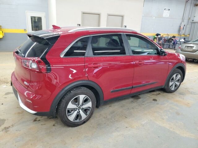 Красный Киа Niro, объемом двигателя 1.6 л и пробегом 80 тыс. км за 10400 $, фото 5 на Automoto.ua