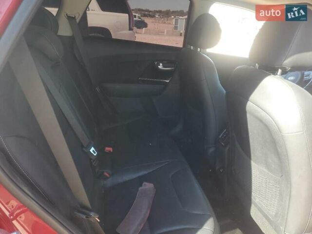 Красный Киа Niro, объемом двигателя 1.58 л и пробегом 166 тыс. км за 2850 $, фото 10 на Automoto.ua