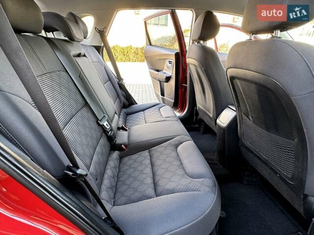 Красный Киа Niro, объемом двигателя 1.59 л и пробегом 115 тыс. км за 16900 $, фото 26 на Automoto.ua