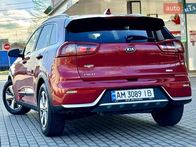 Красный Киа Niro, объемом двигателя 1.59 л и пробегом 115 тыс. км за 16900 $, фото 3 на Automoto.ua