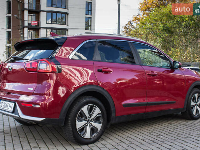 Красный Киа Niro, объемом двигателя 1.58 л и пробегом 56 тыс. км за 14500 $, фото 12 на Automoto.ua