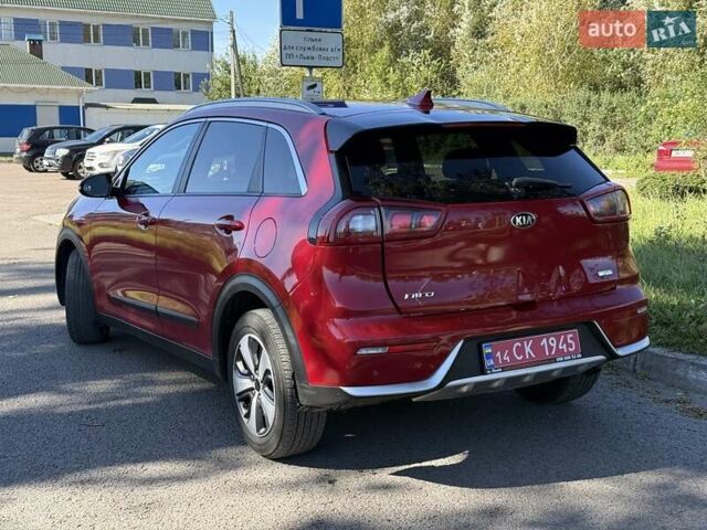 Червоний Кіа Niro, об'ємом двигуна 1.6 л та пробігом 280 тис. км за 10500 $, фото 13 на Automoto.ua