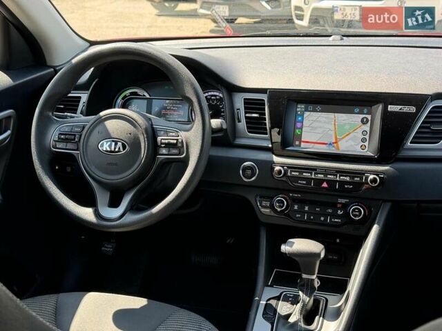 Червоний Кіа Niro, об'ємом двигуна 1.6 л та пробігом 82 тис. км за 16590 $, фото 30 на Automoto.ua