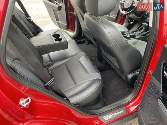 Красный Киа Niro, объемом двигателя 1.58 л и пробегом 119 тыс. км за 16200 $, фото 16 на Automoto.ua