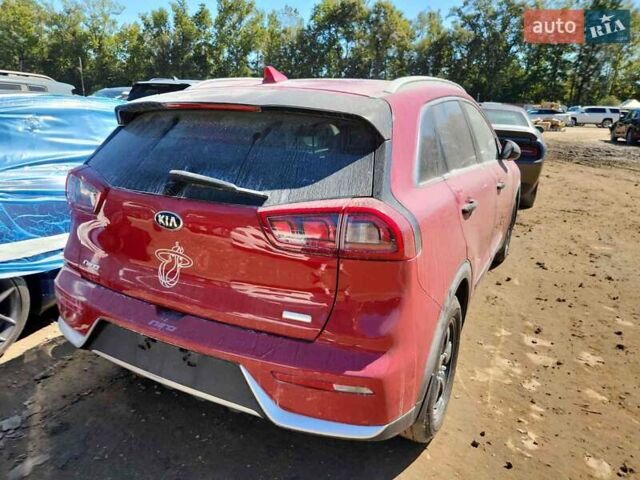 Красный Киа Niro, объемом двигателя 1.58 л и пробегом 76 тыс. км за 11700 $, фото 29 на Automoto.ua