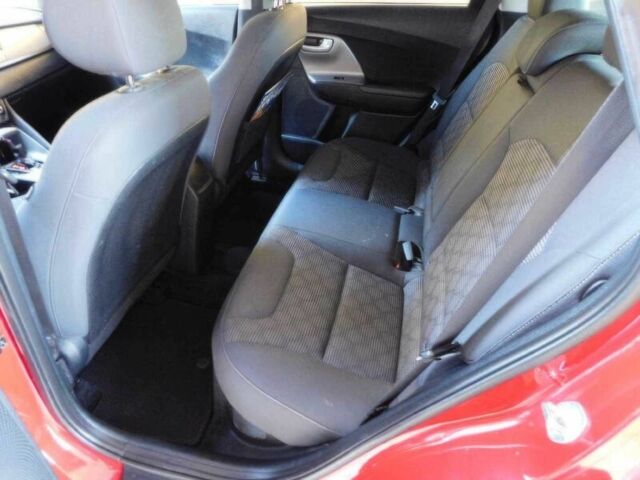 Красный Киа Niro, объемом двигателя 1.6 л и пробегом 40 тыс. км за 12400 $, фото 9 на Automoto.ua