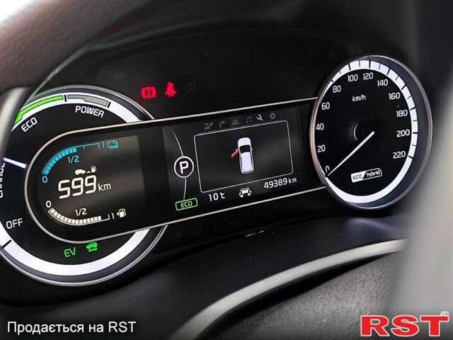Красный Киа Niro, объемом двигателя 1.6 л и пробегом 49 тыс. км за 21000 $, фото 10 на Automoto.ua