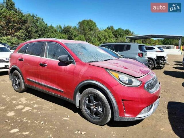 Красный Киа Niro, объемом двигателя 1.58 л и пробегом 76 тыс. км за 11700 $, фото 60 на Automoto.ua