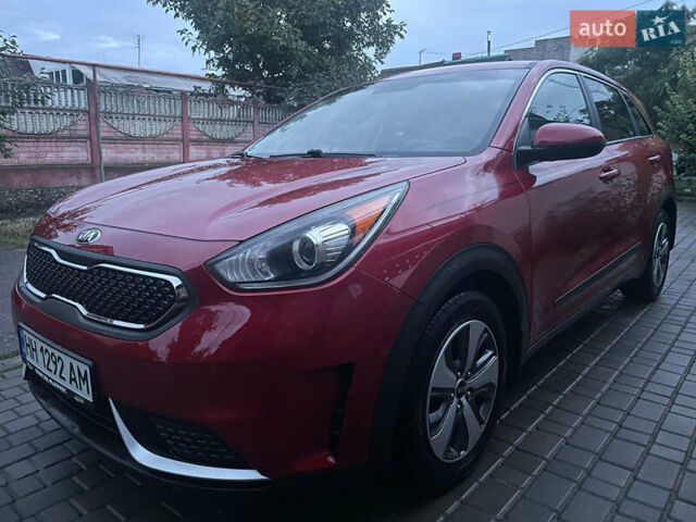 Красный Киа Niro, объемом двигателя 1.58 л и пробегом 67 тыс. км за 16300 $, фото 11 на Automoto.ua