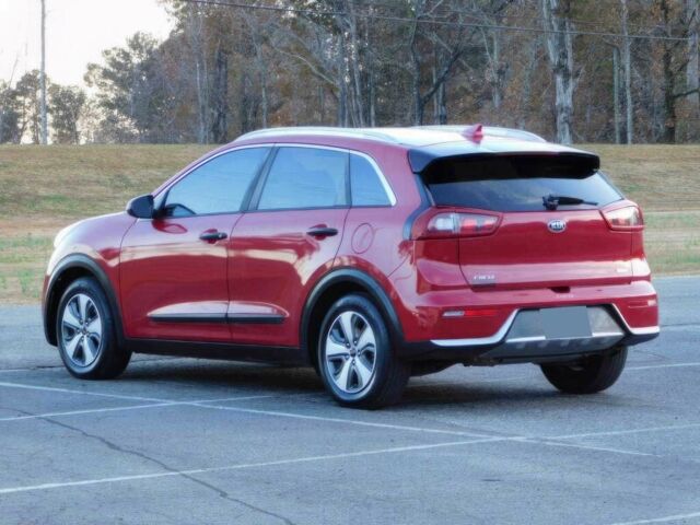 Красный Киа Niro, объемом двигателя 1.6 л и пробегом 40 тыс. км за 12400 $, фото 4 на Automoto.ua