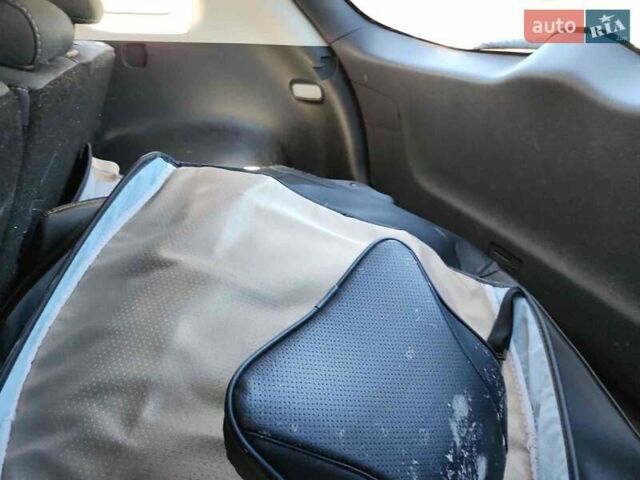 Красный Киа Niro, объемом двигателя 1.58 л и пробегом 76 тыс. км за 11700 $, фото 41 на Automoto.ua