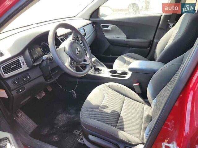 Красный Киа Niro, объемом двигателя 1.58 л и пробегом 76 тыс. км за 11700 $, фото 64 на Automoto.ua