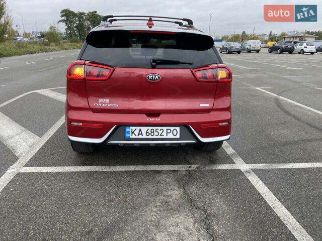 Красный Киа Niro, объемом двигателя 1.58 л и пробегом 119 тыс. км за 17250 $, фото 6 на Automoto.ua