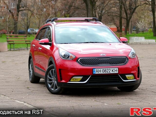Красный Киа Niro, объемом двигателя 1.6 л и пробегом 49 тыс. км за 21000 $, фото 1 на Automoto.ua