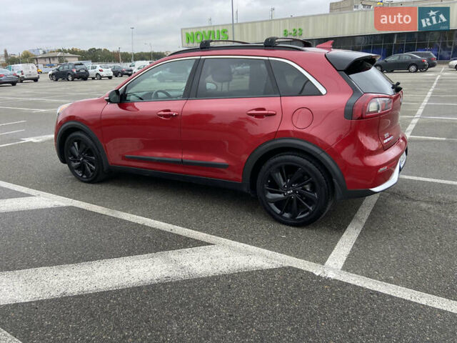 Красный Киа Niro, объемом двигателя 1.58 л и пробегом 119 тыс. км за 17250 $, фото 5 на Automoto.ua