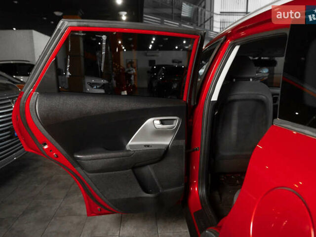 Красный Киа Niro, объемом двигателя 1.58 л и пробегом 163 тыс. км за 14900 $, фото 35 на Automoto.ua