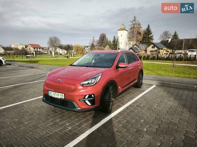 Красный Киа Niro, объемом двигателя 0 л и пробегом 138 тыс. км за 18800 $, фото 24 на Automoto.ua