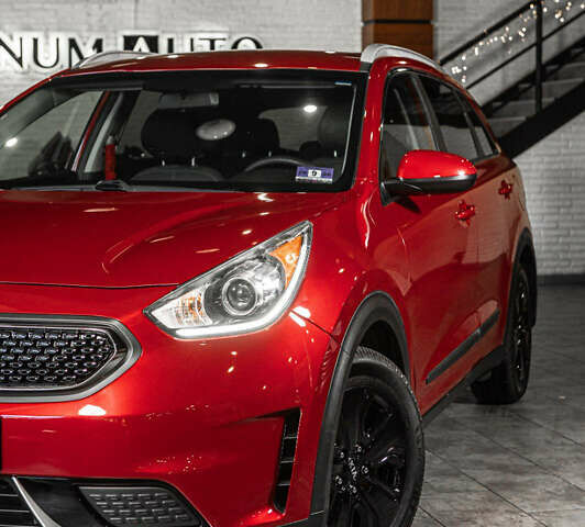 Красный Киа Niro, объемом двигателя 1.58 л и пробегом 163 тыс. км за 14900 $, фото 44 на Automoto.ua